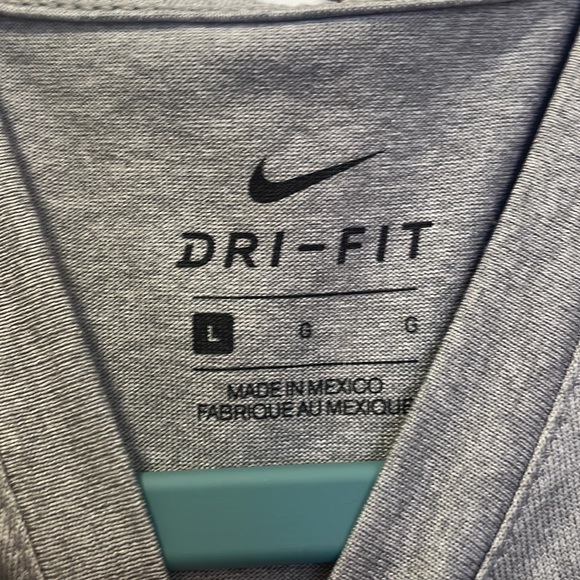 Nike soccer t shirt with headband - Picture 4 of 4